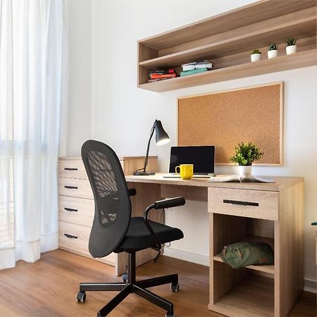 Micampus Armendariz Student Residence Seville Ngoại thất bức ảnh