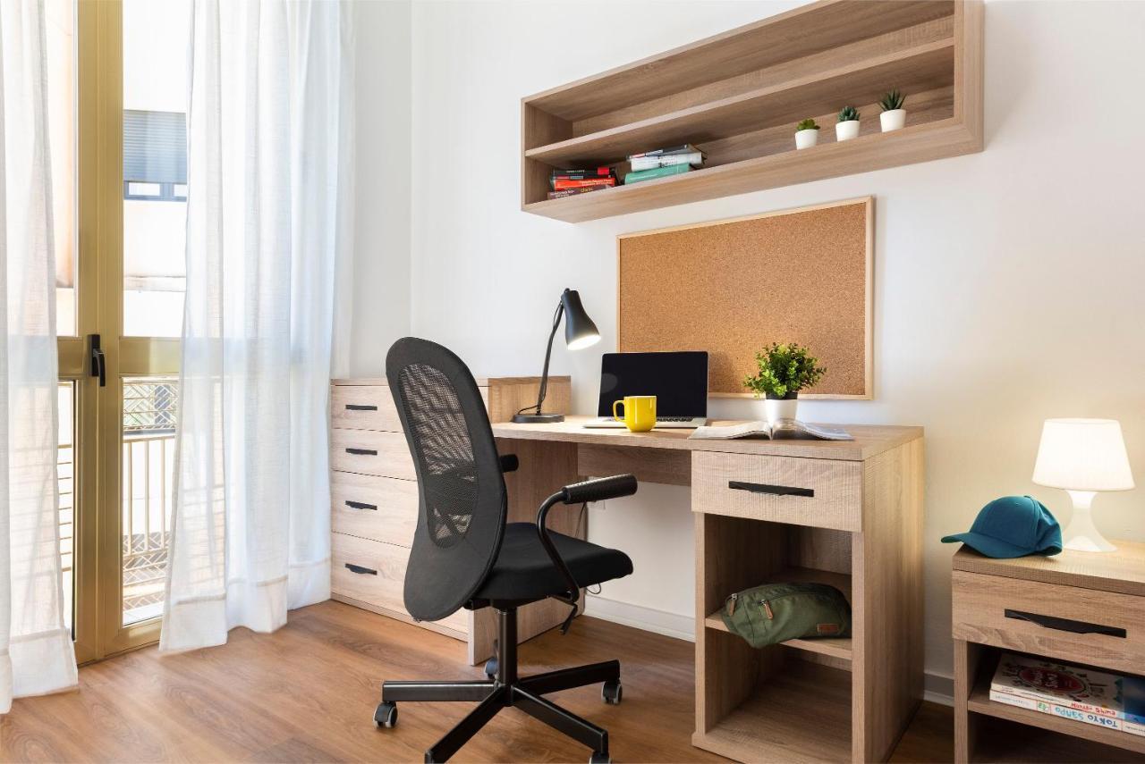 Micampus Armendariz Student Residence Seville Ngoại thất bức ảnh